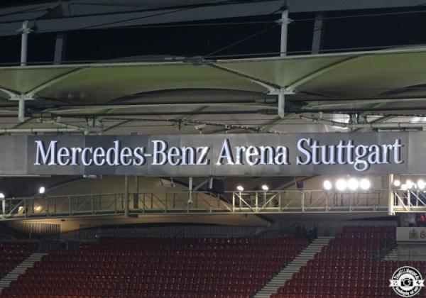 Schriftzug mit dem kommerziellen Stadionnamen des Neckarstadions.