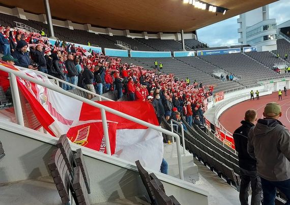 Union Berlin-Fans beim finnischen Fußballclub Kuopion Palloseura.
