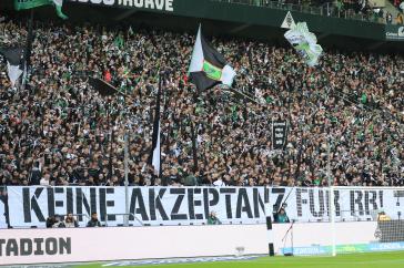 Die Borussia-Fans führten wieder einen 19:00 Minuten langen Protest durch.
