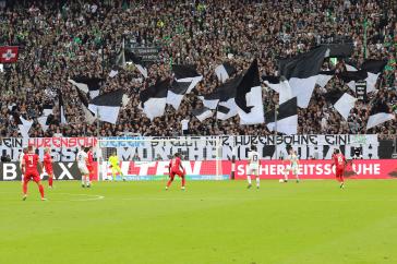 Wegen dieses Spruchbandes von Sottocultura wurde die Bundesliga-Partie unterbrochen.