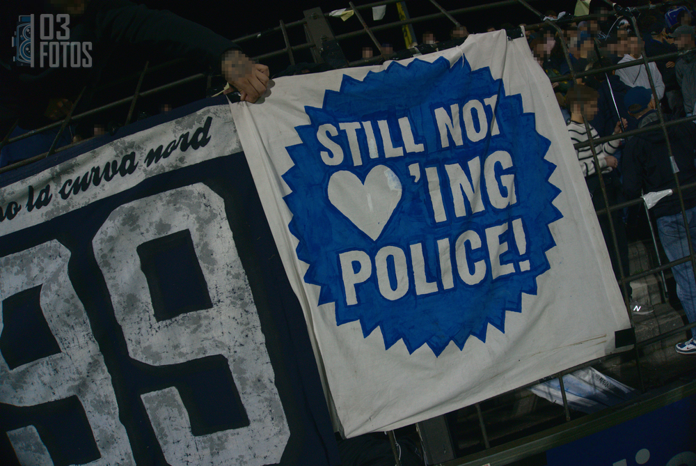 "Still not loving Police!"-Fahne in der Nordkurve Babelsberg.